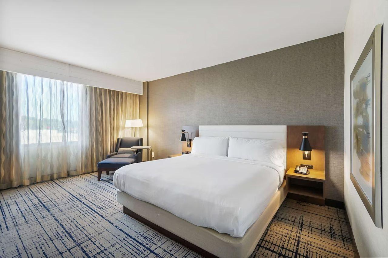 Hotel Doubletree By Hilton South Charlotte Tyvola Exterior foto